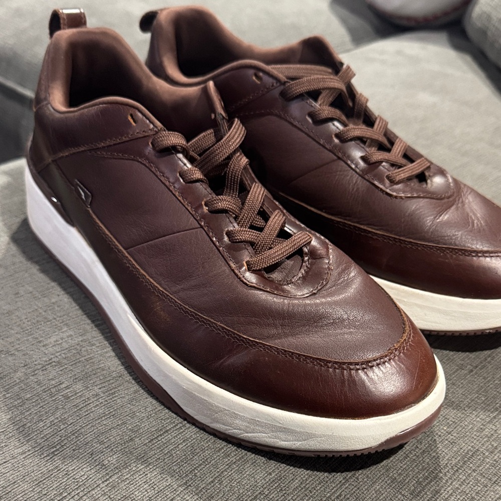 Wolf & Shepherd Shoes